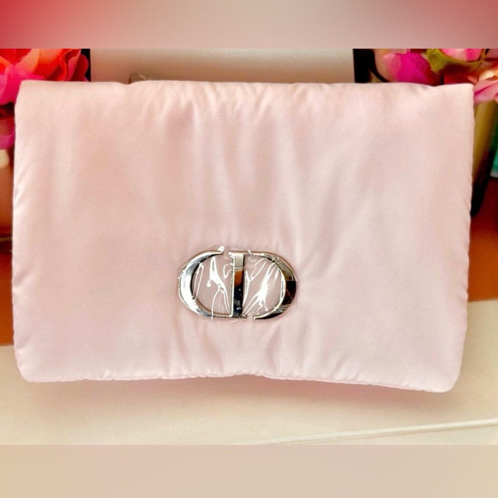 Dior Beauty Set - Quilted Mirror, Cosmetic Bag, Hair Clips, and more… Dior Set - Picture 7 of 10